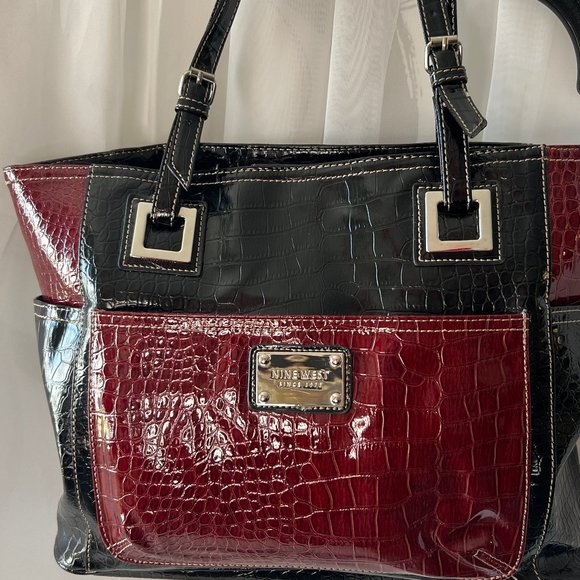 Nine West croc pattern Black and Red Tote Purse - Picture 4 of 9